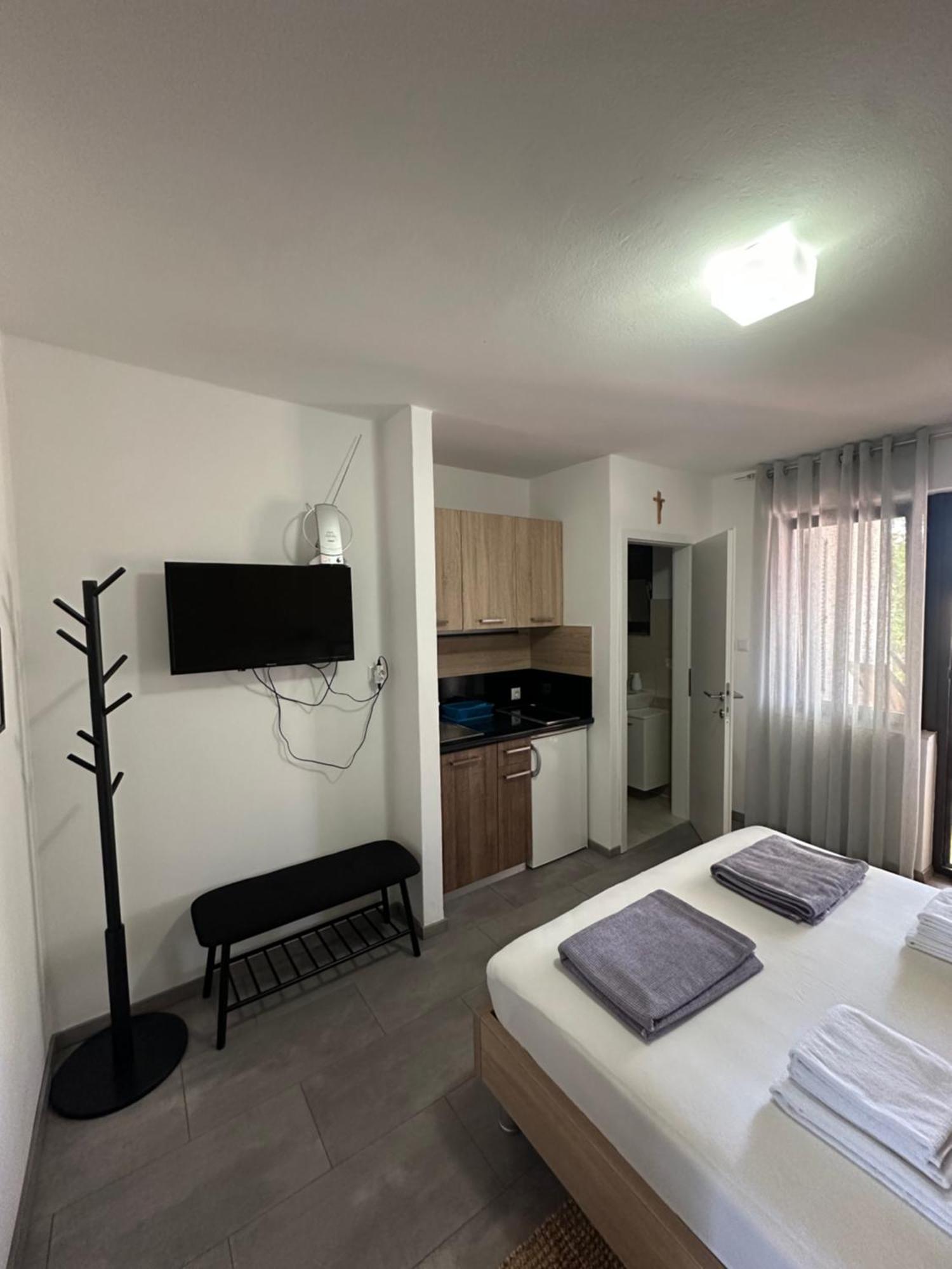 סלצה Studio Apartman Stefanija מראה חיצוני תמונה